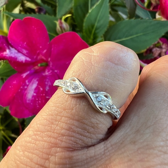 None Jewelry - Sterling Silver Figure 8 Cubic Zirconia Ring with Inscription…I Chose Strength…